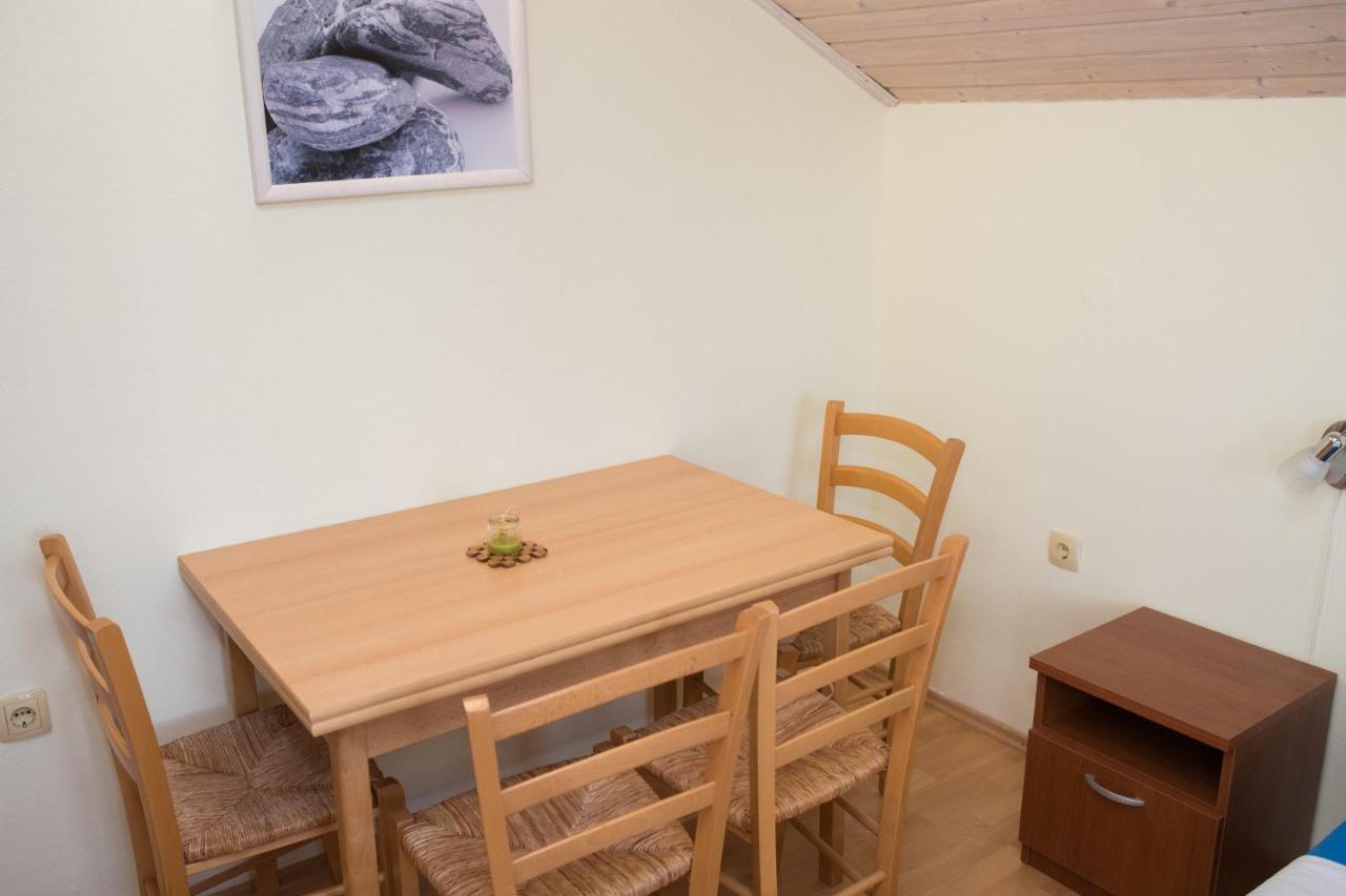 Apartment Dalmatien Raslina Eksteriør bilde
